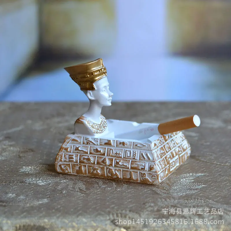 

Egyptian pyramid queen ashtray European style living room fashion KTV creative decorations personalized men's gifts