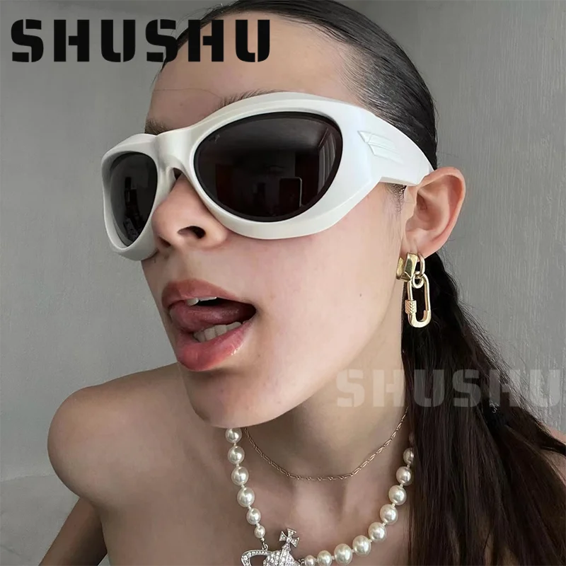 

Y2K Punk Thick Edge Arch Sunglasses For Women New Fashion Brand Sexy Sun Glasses Men Hip Hop Shades Female Eyewear