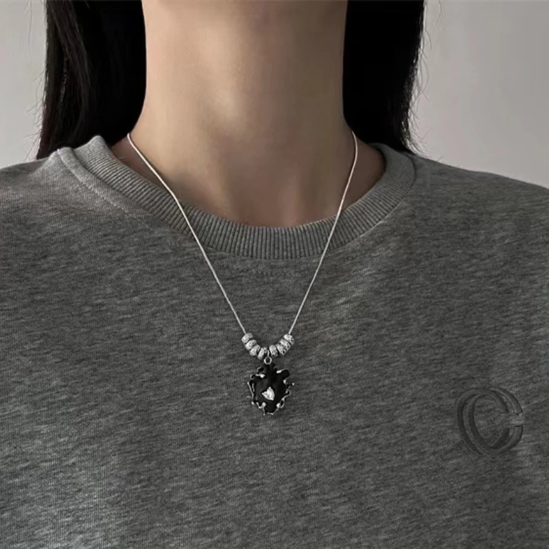 

Fashion Heart Pendant Necklaces for Women Stainless Steel Simple Tassel Chain Beads Necklace Punk Trendy Jewelry Accessories