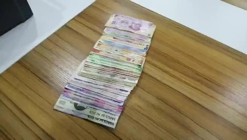 

Mexican Peso MXN mixed denomination value currency counter