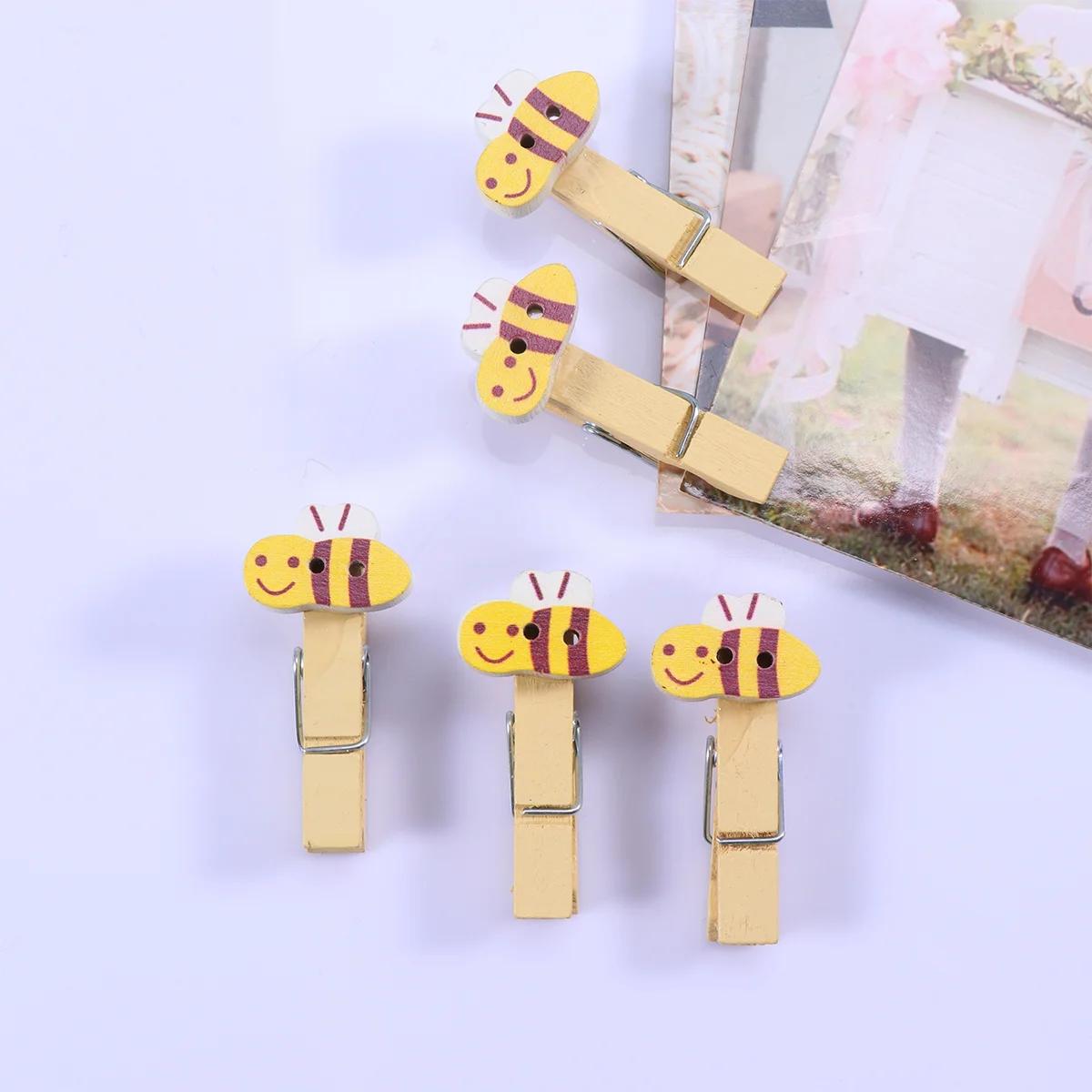

10 PCS Chrismas Gift Wood Paper Peg Wooden Clothes Peg Picture Mini Wood Peg Bamboo Mini Photo Clip Baby