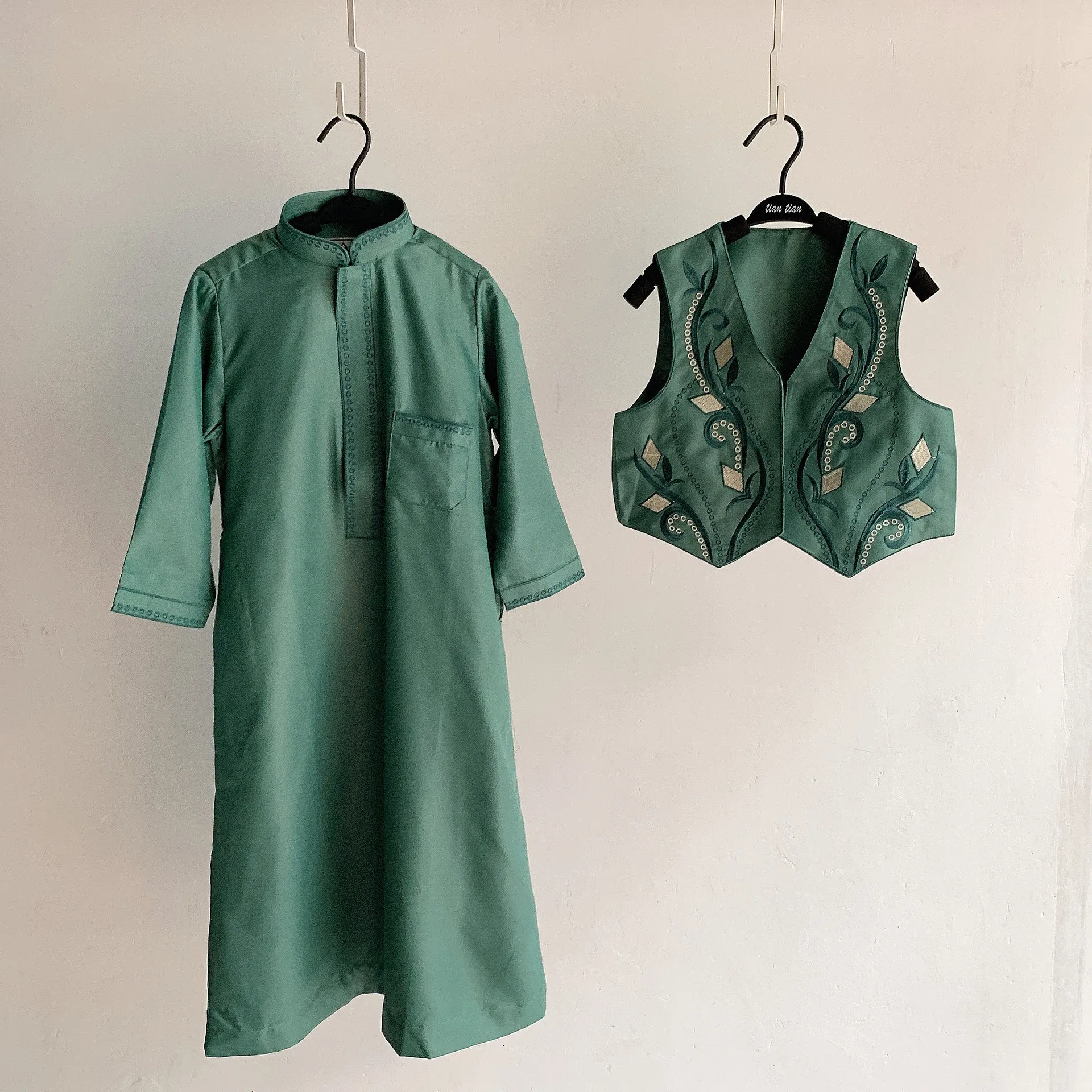 Muslim Boys Jubba Thobe Plain Simple Robe With Embroider Waistcoat Arab India Islam Child Traditional Dress Malaysia Moslem Sets