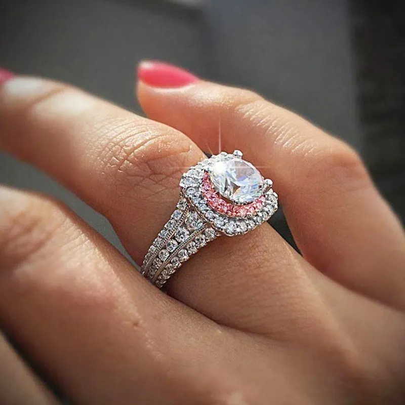 

Huitan Luxury Inlaid Micro Paved Cubic Zirconia Wedding Rings Pink Zircon Women Fashion Engagement Finger Ring Brilliant Style