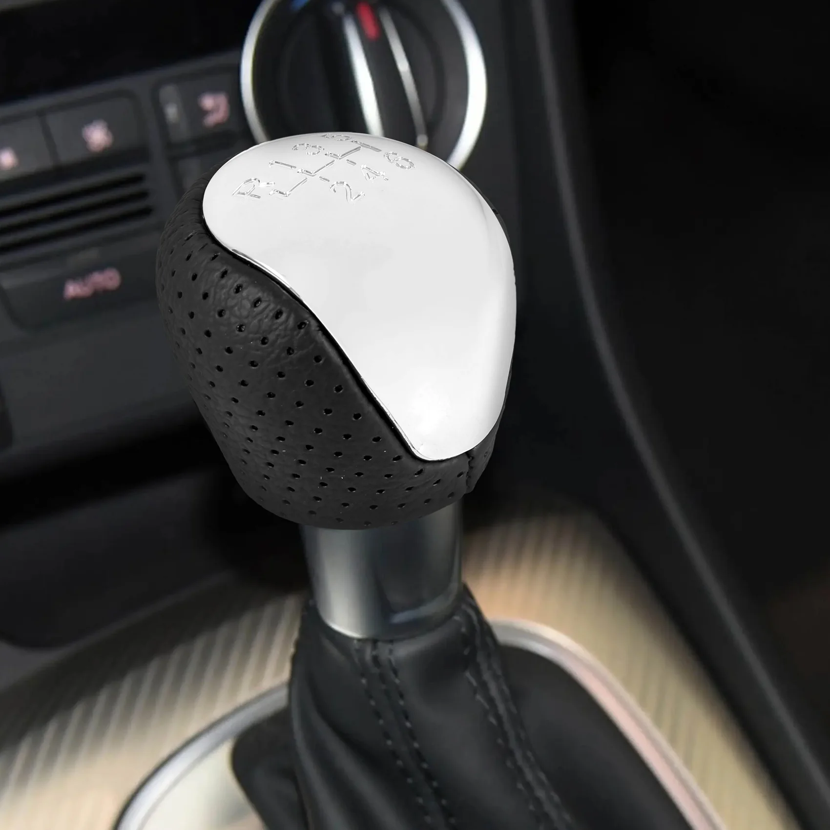 Спортивная Перфорированная кожаная ручка переключения передач хромированная