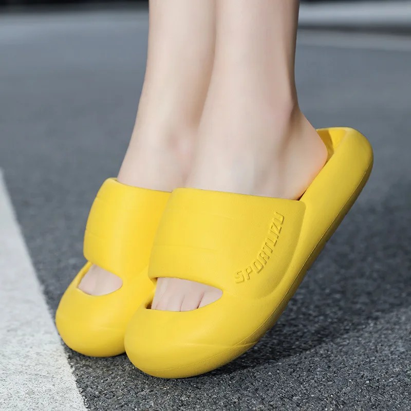 Women Slippers New Cloud Soft EVA Couple Slides Summer Beach Shoes Ladies Thick Bottom Sandal Suitable Indoor Or Outdoor