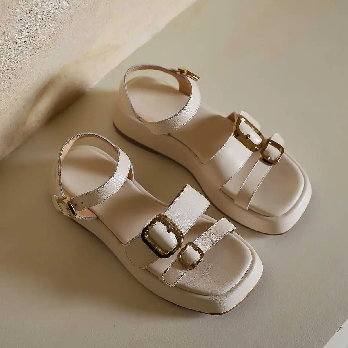 Босоножки Krazing Pot из натуральной кожи с открытым носком на толстой подошве