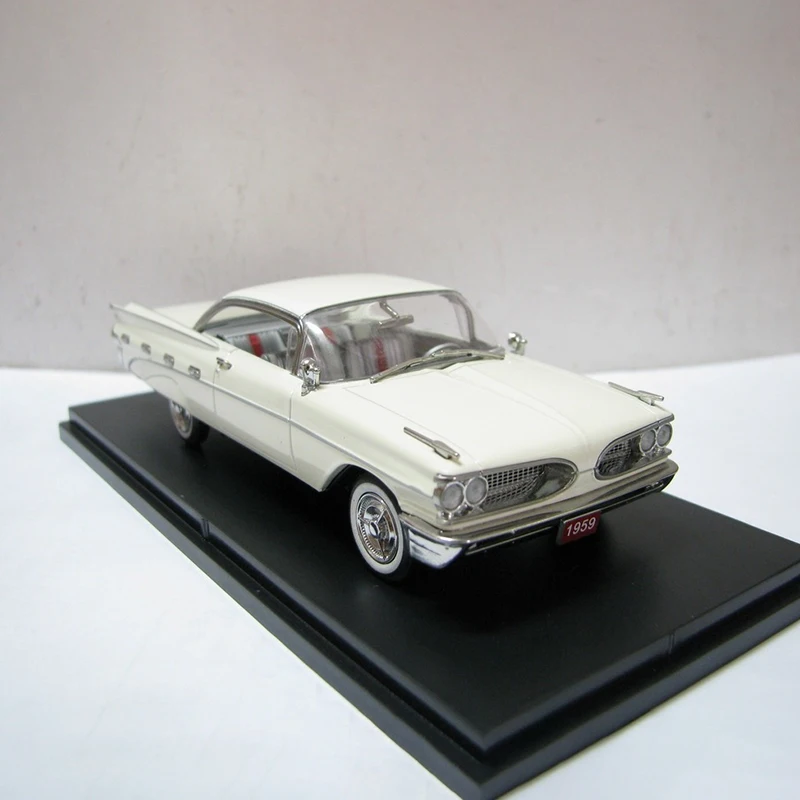 Модель автомобиля из сплава GFCC 1:43