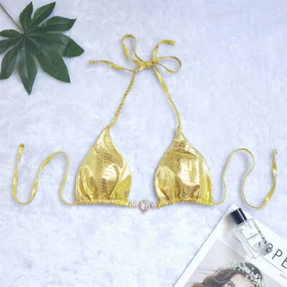 Купальник-бикини с золотым змеиным принтом 2024