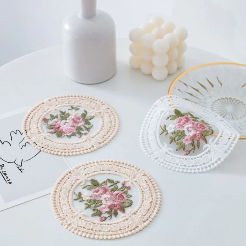 

11cm Vintage Lace Coaster Placemat Embroidery Craft Bowls Coffee Cups Coaster European Style Fabric Anti-Scald Table Plate Mat