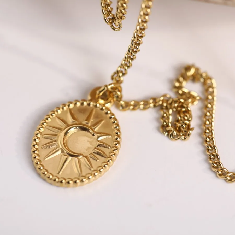 

New Designer Necklace Stainless Steel Necklace Sun Moon Square Pendant 316LStainless Steel Plated Women Necklace Waterproof