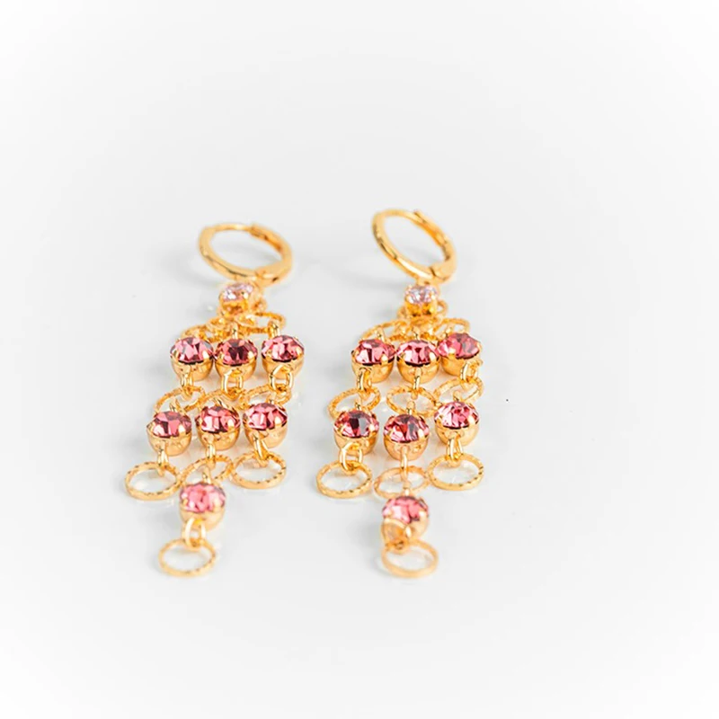 Женские серьги с круглым кулоном цветным камнем и покрытием 24-каратным золотом