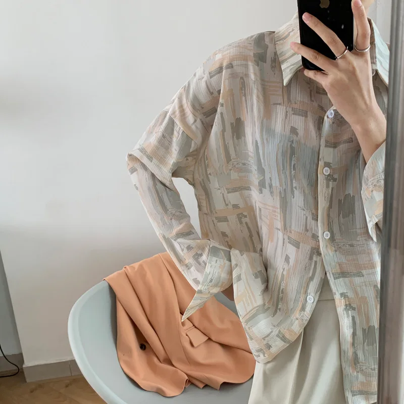 

SuperAen Spring/Summer 2022 Retro Loose Shirts Loose Turn Down Collar Full Printing Casual Straight Women Tops