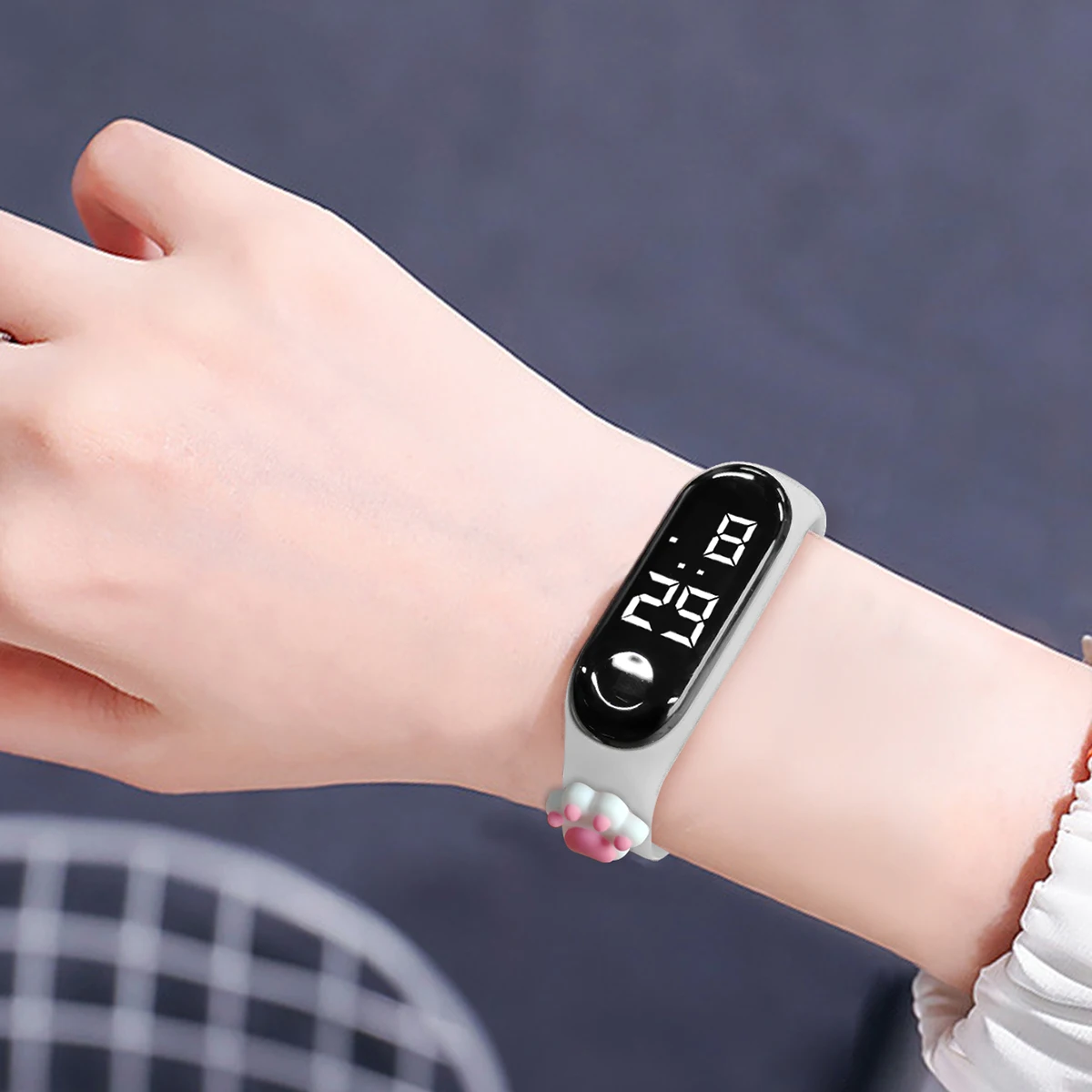 Детские спортивные умные часы с милым медвежонком и светодиодной подсветкой