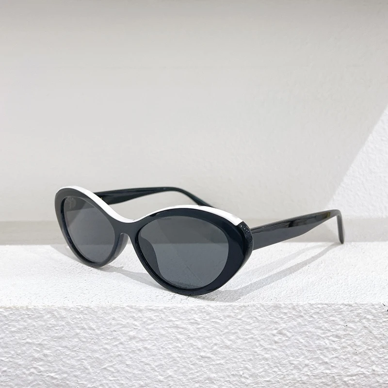

Star web celebrity small incense in same sunglasses female tourist melanin pigment blue light color sunglasses frame 5416