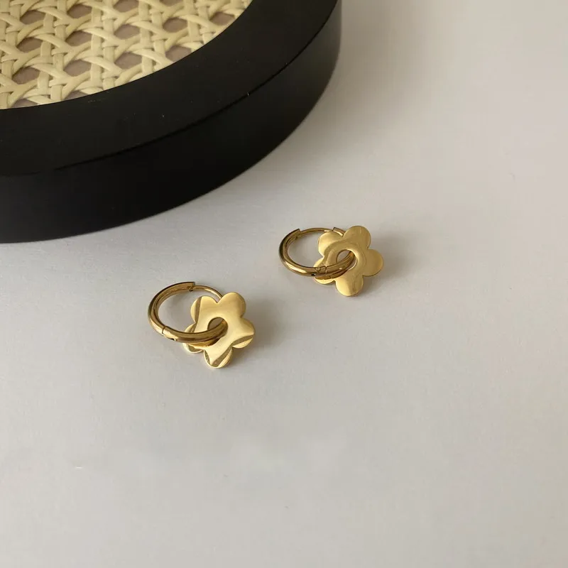 

New Korea Metal Flower Earrings For Girl Temperament Geometric Shiny Steel Earrings Statement Earrings for Women Pendientes