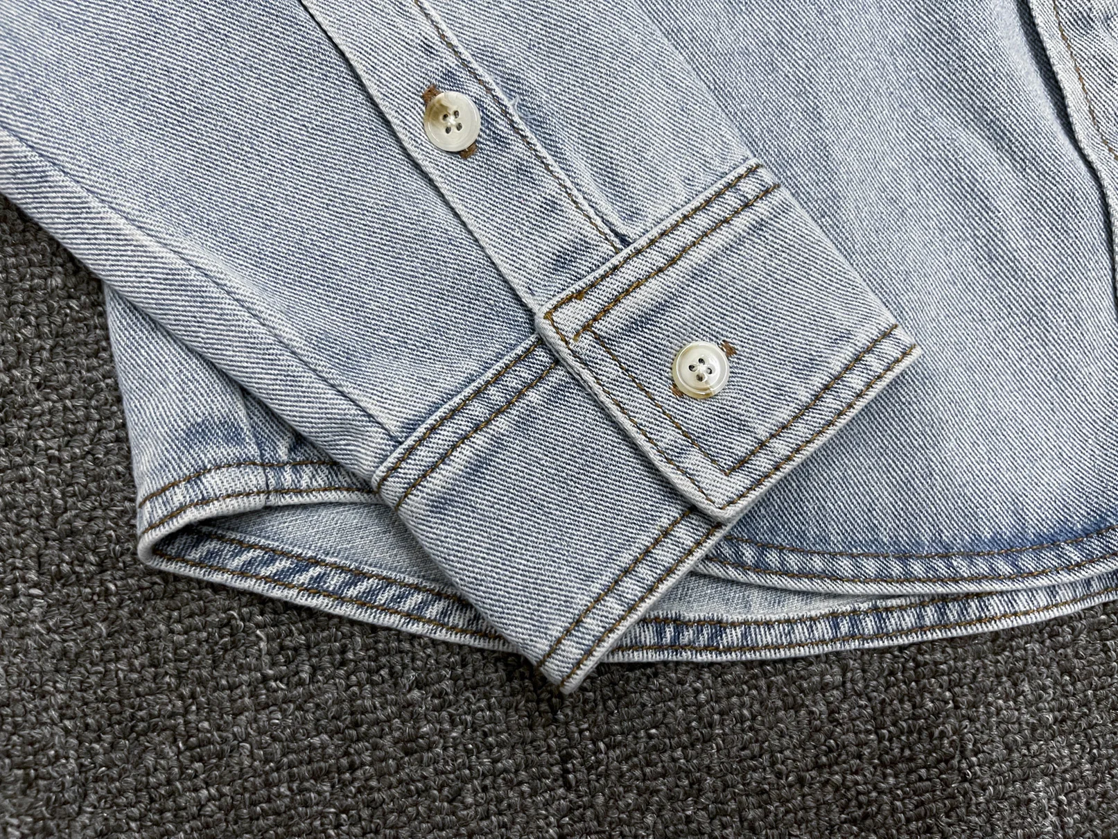 Maxdutti женская джинсовая рубашка с длинным рукавом цвет голубой Женская