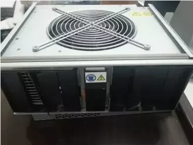 

IBM Original FRU PN68Y8331 68Y6650 68Y8205 Enhanced Fan 8852