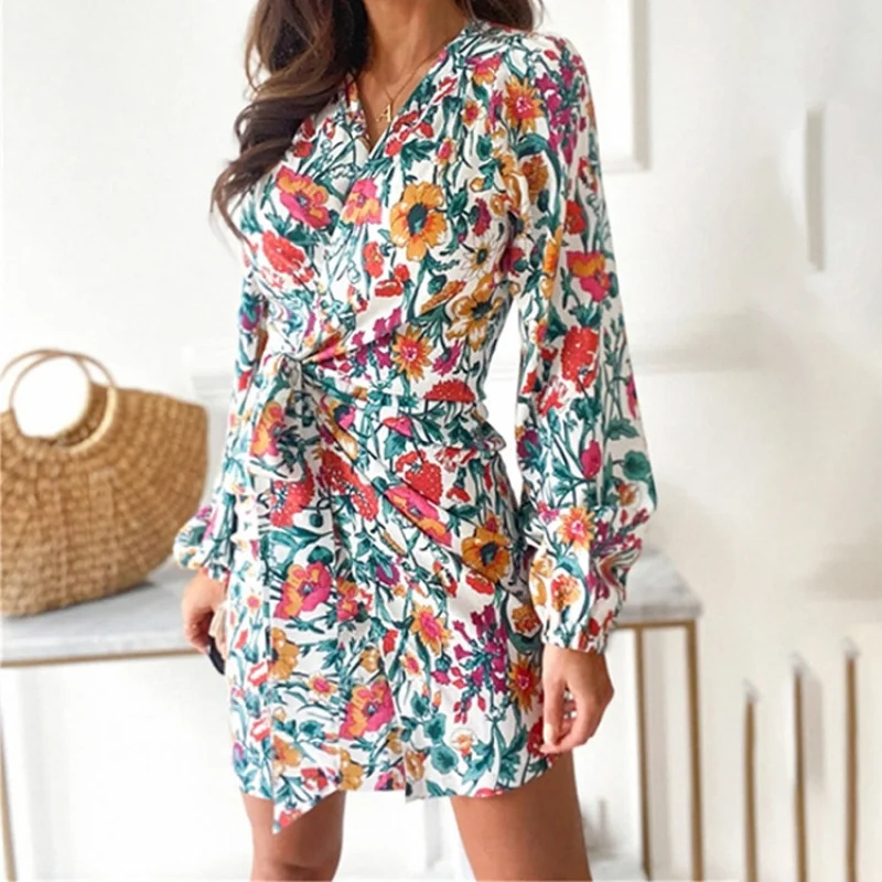 

2022Spring New European And American Leisure Fashion TemperamentVCollar Waist Dress