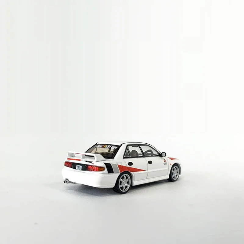 Модель автомобиля Tarmac Works 1:64 Lancer RS Evolution коллекция литых под давлением