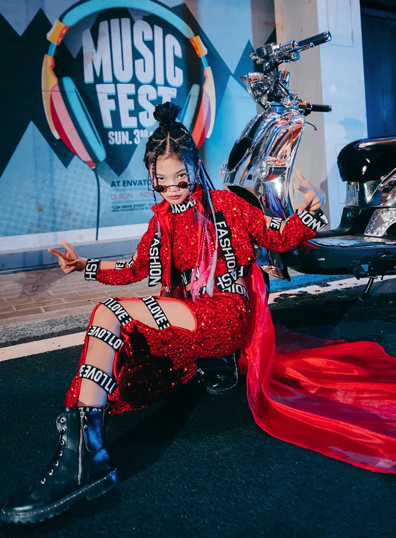 Детский костюм в стиле хип-хоп