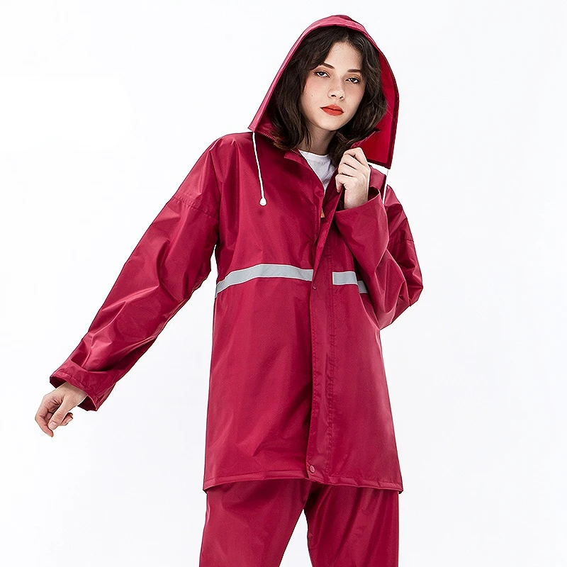 

Модный дождевой костюм для мужчин и женщин, светоотражающий спортивный дышащий водонепроницаемый пончо в стиле милитари, одежда от дождя, ...