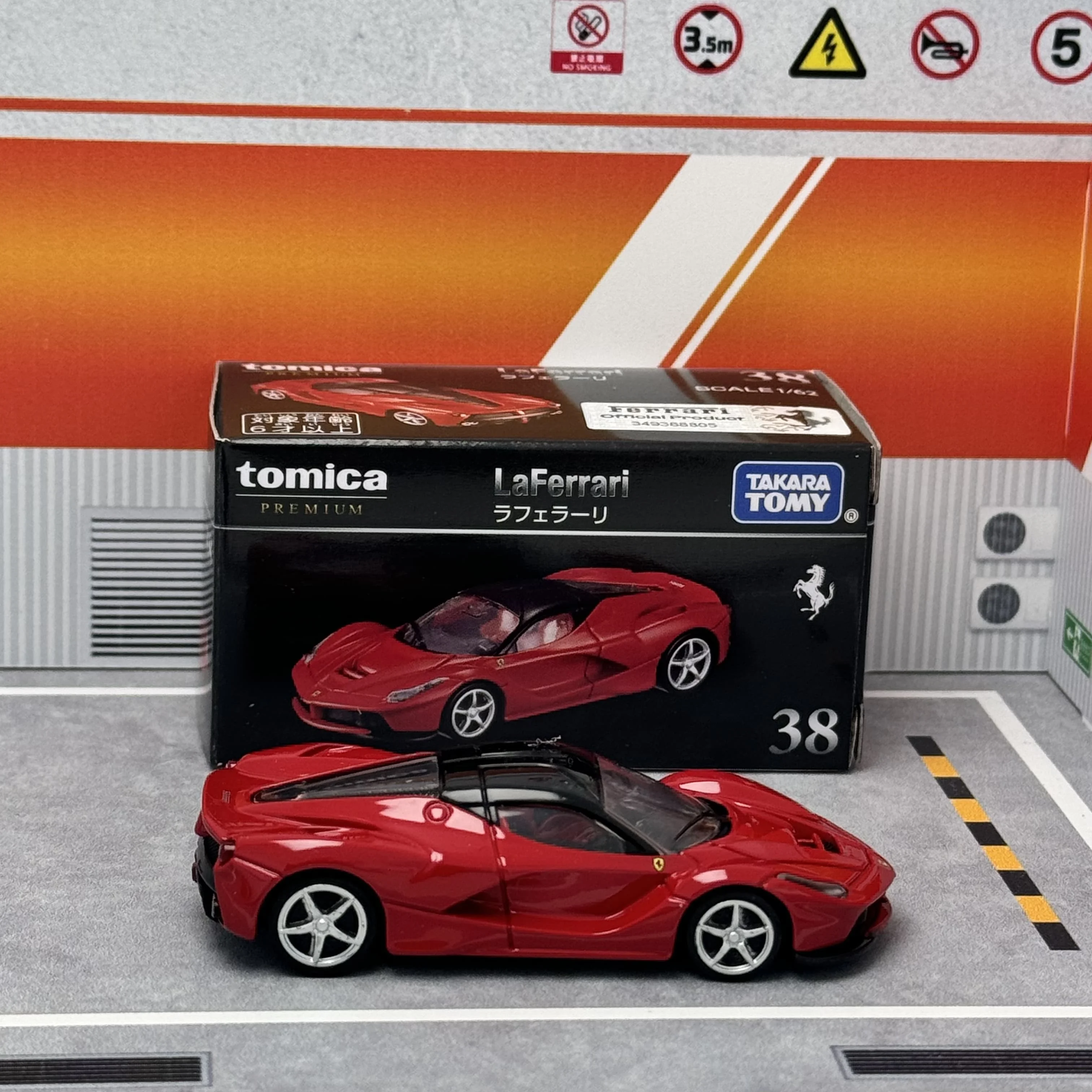 Фото Takara Tomy Tomica Premium 38 LaFerrari Mini Cars Hot Pop 1:64 Автомобиль из сплава, игрушки, литая под давлением металлическая модель для детей №4