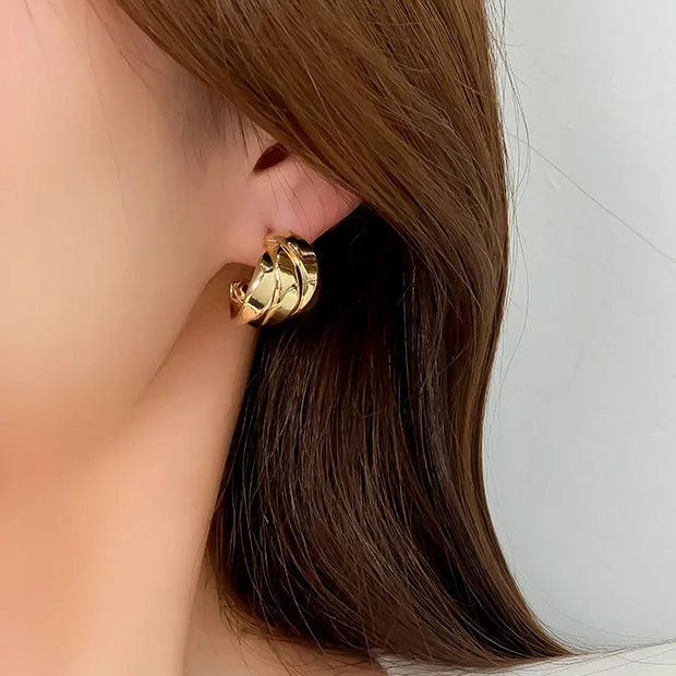 

Japan Korea Style Fashion Charms Pierced Stud Earrings For Women Personality Metal Silver Color Gold One Pair Ear Jewelry Gift
