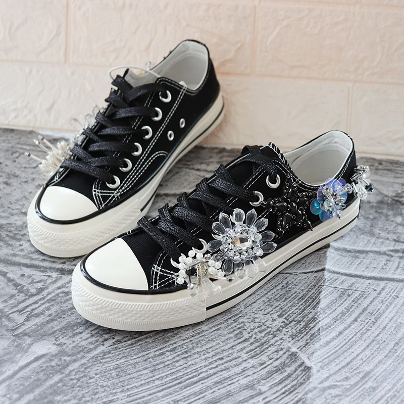 

Ladies Sneakers Canvas Shoes Handmade Custom Black Ribbon Sewing Pearl Diamond Ribbon Flat Student Casual Shoes 35-44