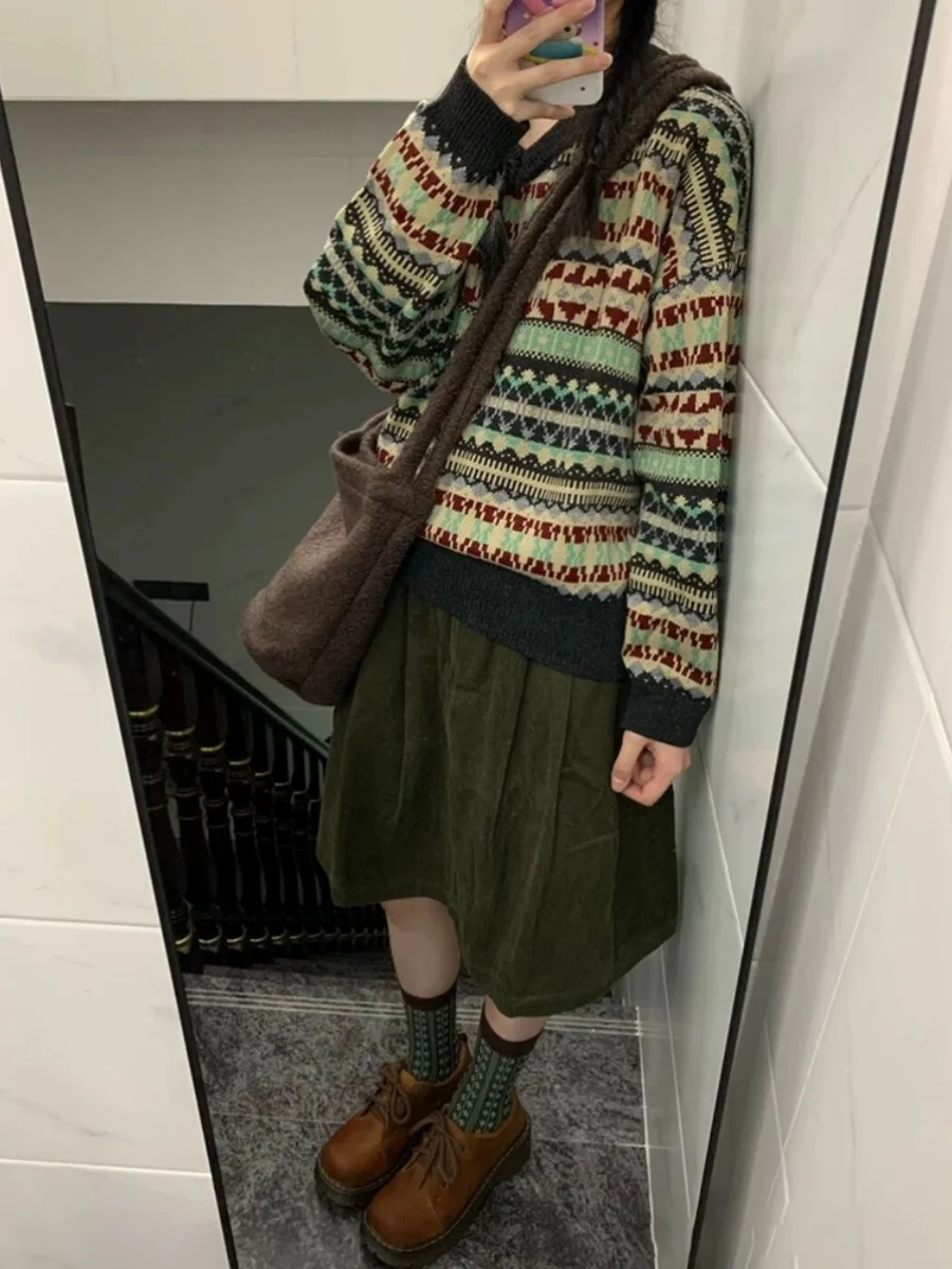 Гонконгский вкус модный ретро контрастный цвет пуловер с v-образным вырезом