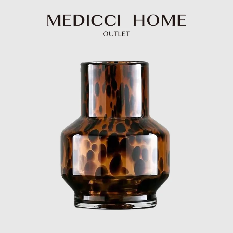 

Medicci домашняя Цветочная композиция художественная стеклянная ваза винтажный Янтарный леопардовый узор современный простой роскошный орна...