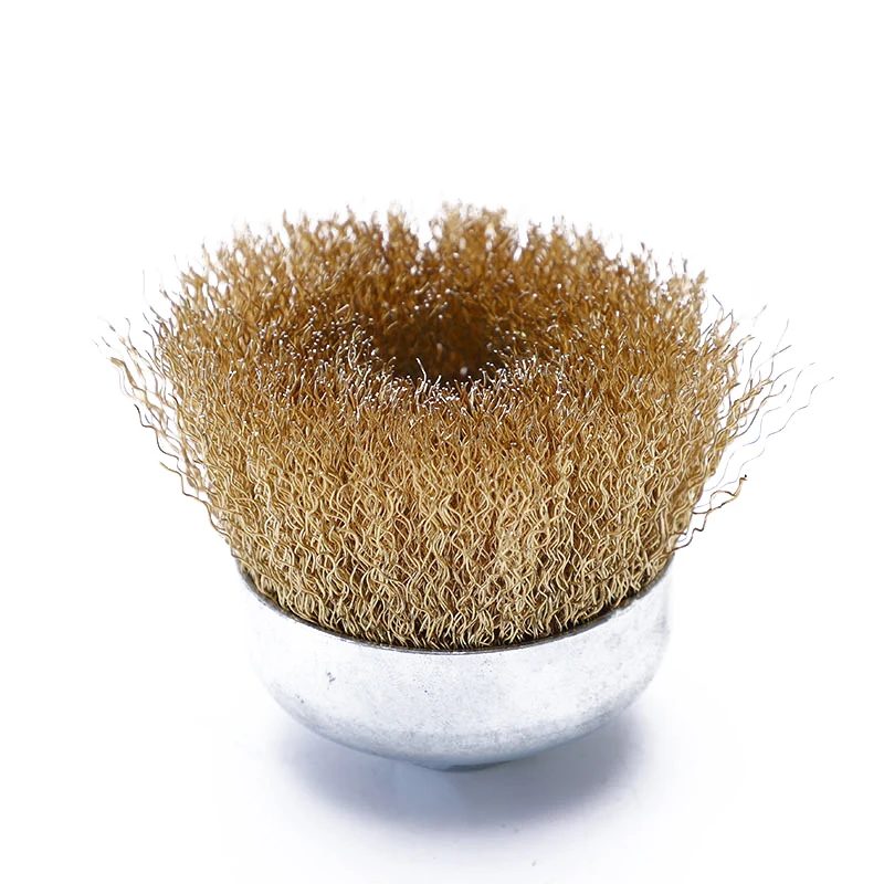 Щетка из стальной проволоки с латунным покрытием 50 мм |