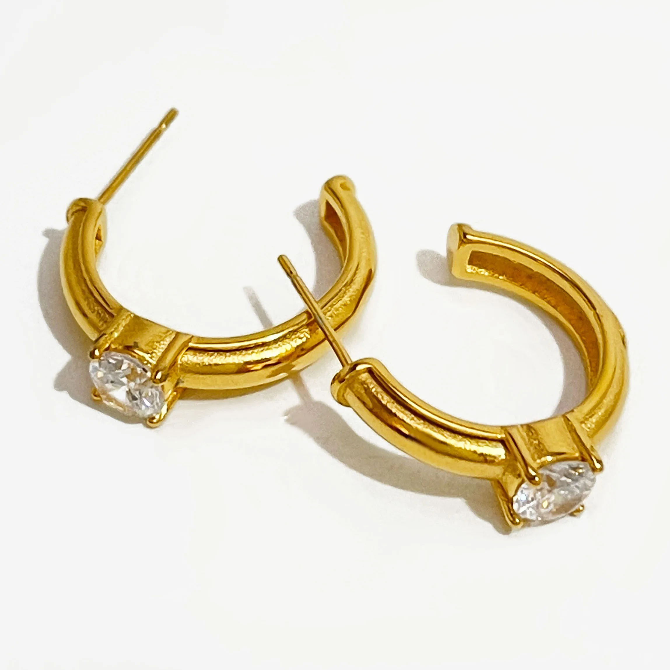 

Peri'sbox Stainless Steel Gold Plated Thick Hoop Earrings with A Round Cz Charm Women Minimalist Jewelry Accessories Wholesale