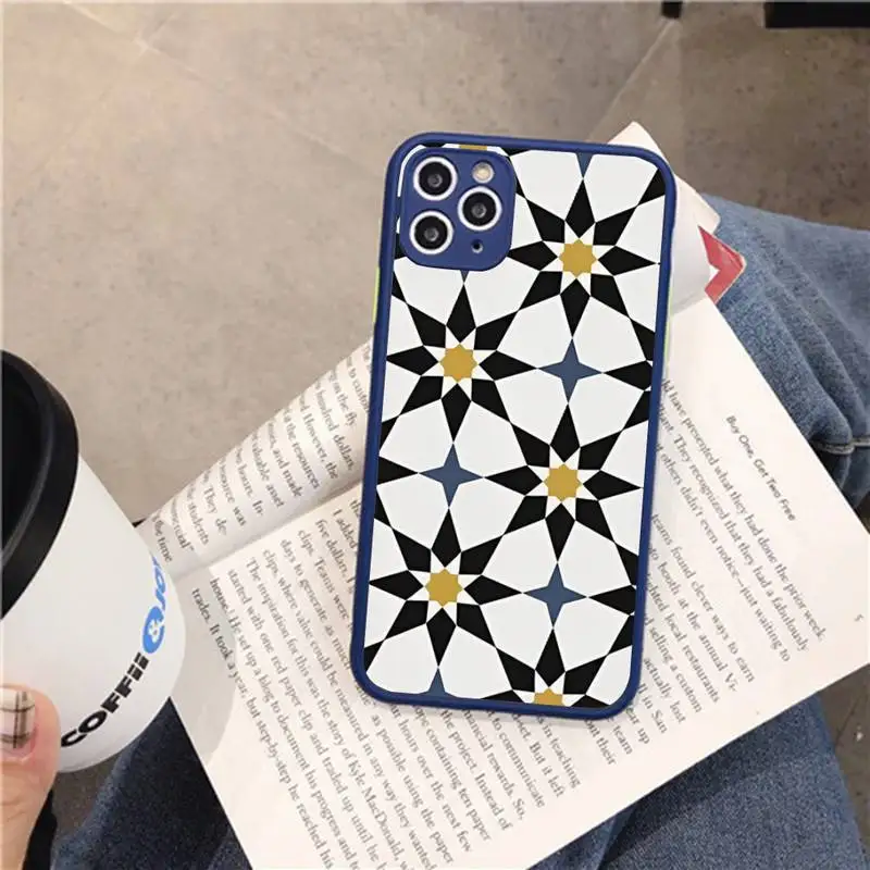 Moroccan Tile Phone Case for iPhone 14 11 12 13 Mini Pro Max 8 7 Plus X XR XS MAX Translucent Matte Cover