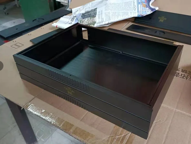 Алюминиевый корпус усилителя мощности 430*308*90 мм