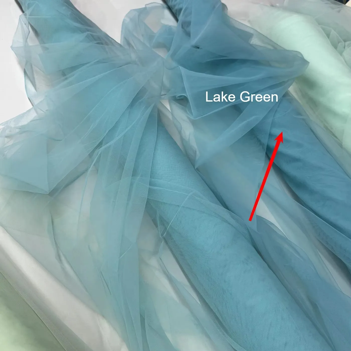Зеленая прозрачная швейцарская сетчатая ткань из тюля Lake Green: тонкая, мягкая, плотная, прозрачная сетка, идеально подходит для декора на свадьбу, фестиваль, вечеринку, фон для фотосессий. (art.: 3920dc168bded) - 3920dc168bded