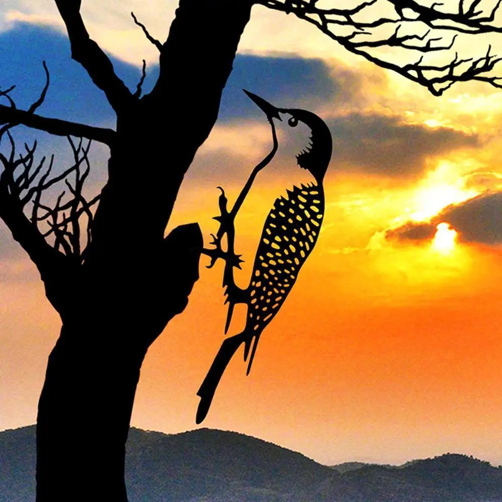 

Woodpecker Metal Art Bird Statues Outdoor Garden Backyard Branch Animal Decoration Simulation Birds Silhouettes Ornament