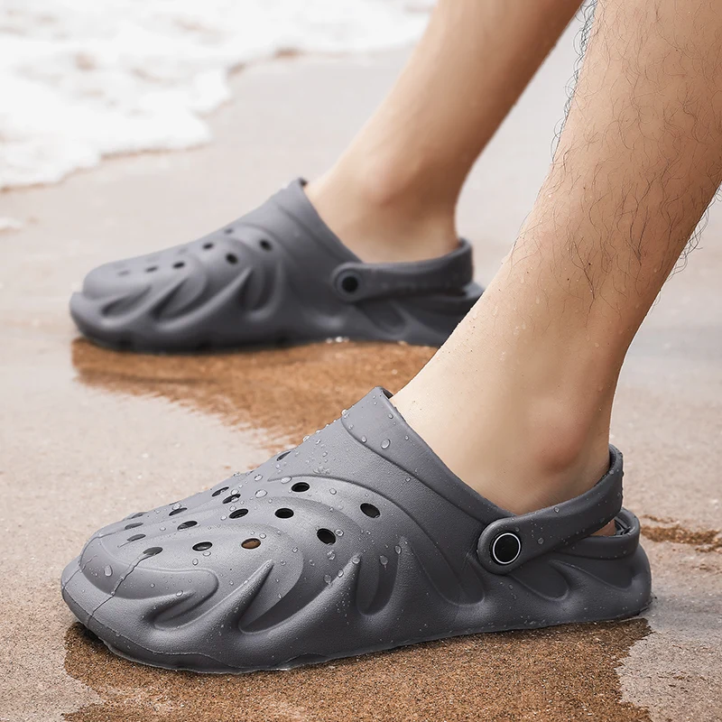 

Men's Beach Sandals Summer Hole Couple Slides Platform Anti-Slip Sole Slippers Solid Color Ventilated Man Shoes Basic for Female