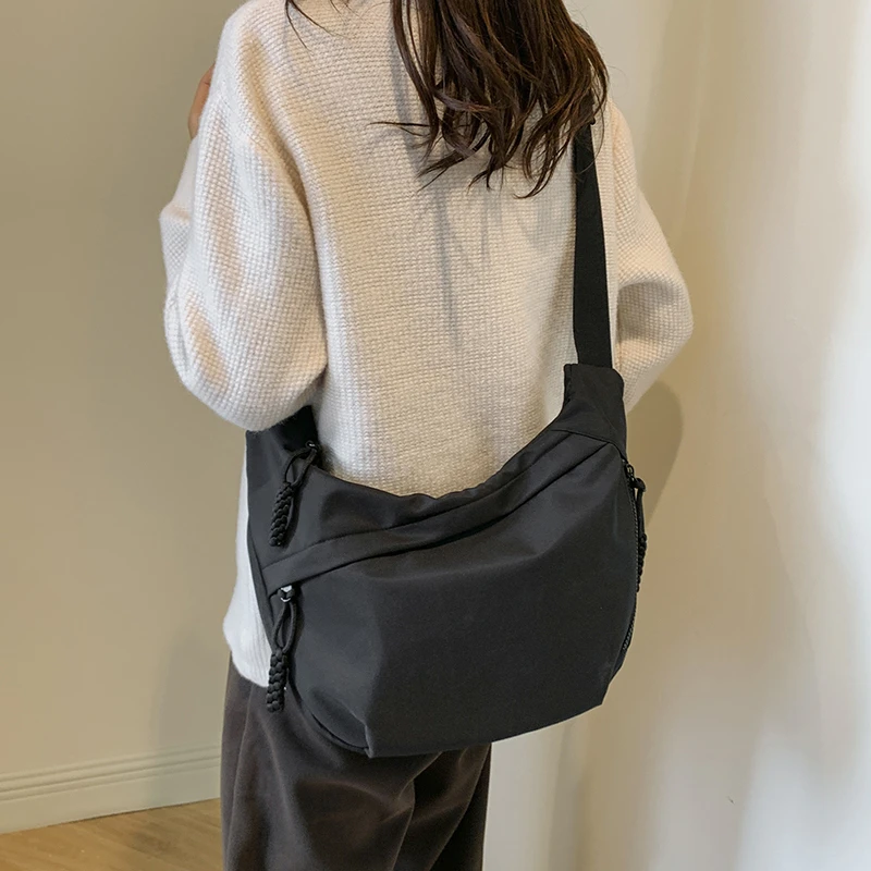 Новая модная Универсальная Женская нейлоновая сумка через плечо однотонная