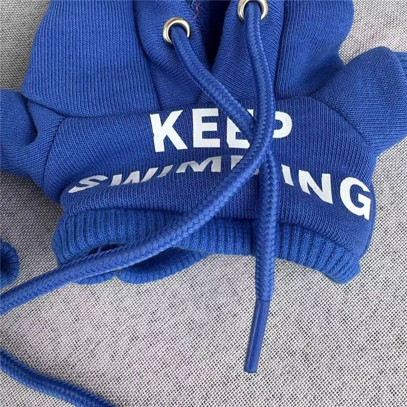 Фото Новый корейский K-pop светоотражающий держатель для ключей Blue Keep Swimming (не брелок), подарки для фанатов, коллекция №2