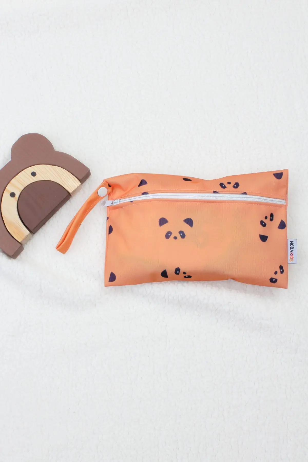 

Modakids Panda liquid Waterproof Diaper Sakalma Carry Bag