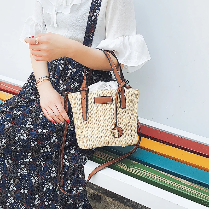Fashion Weave Straw Bucket Bag Women Crossbody Bags 2020 Women Beach Bags Handbags Rope Knitted Women Handbag Fresh Summer Tote