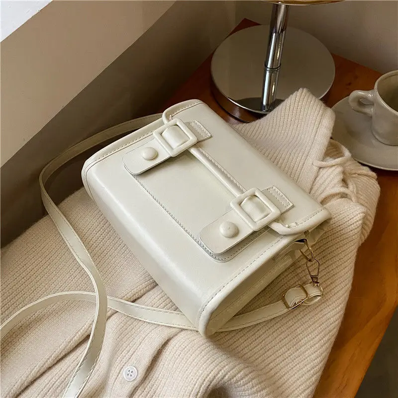 

Japanese Vintage Pu Leather Casual Messenger Bag Fashion Crossbody Bags for Women 2022 Luxury Handbags Women Bags Designer
