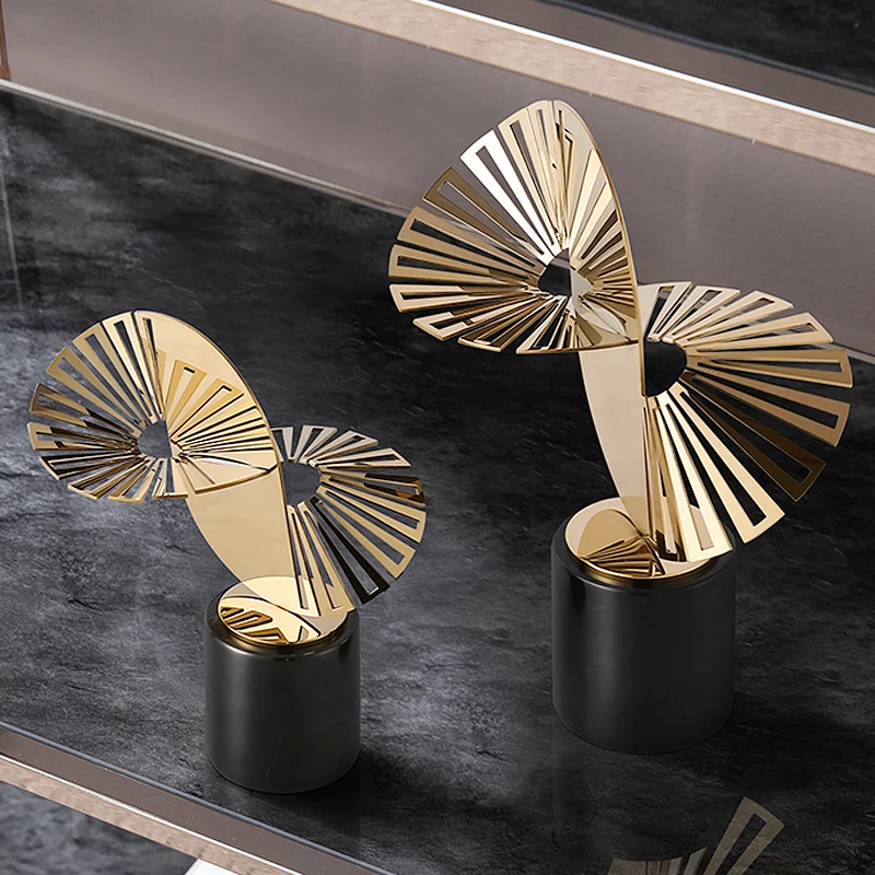 

Home Decor Creative Ornements En Fer Abstract Geometric Marble Metal Small Minimalist Desktop Bookcase Wine Cabinet Decoration