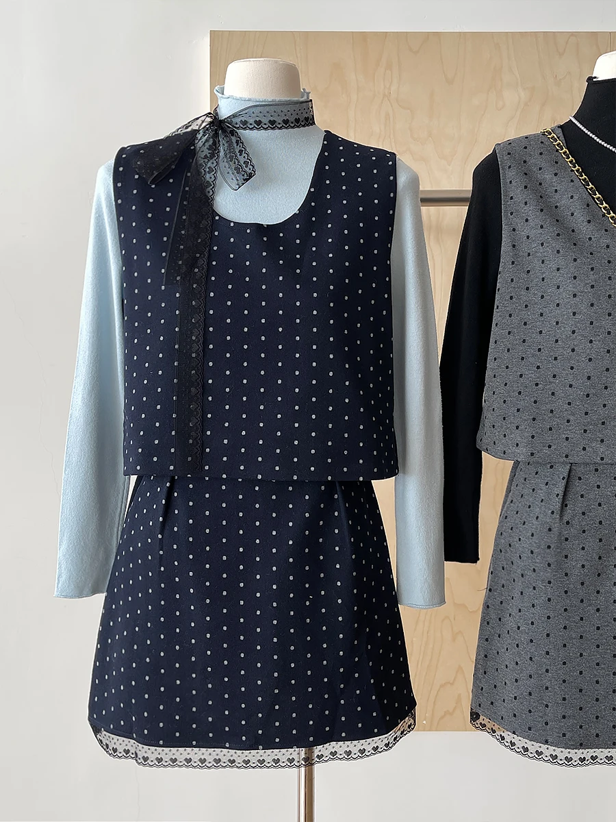 Rena Skin-friendly Comfortable Turtleneck Knitted Base + Sweet Polka Dot Vest Top Lace Stitching Short dress Free Lace-up