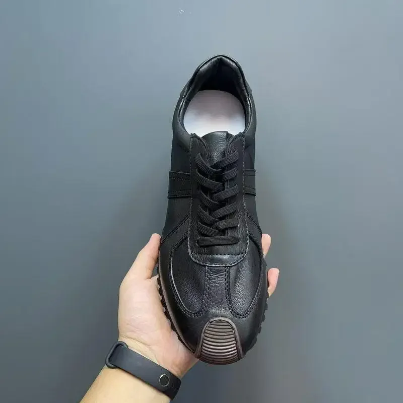 Мужская повседневная обувь из мягкой кожи черные кроссовки осенняя мужская мода