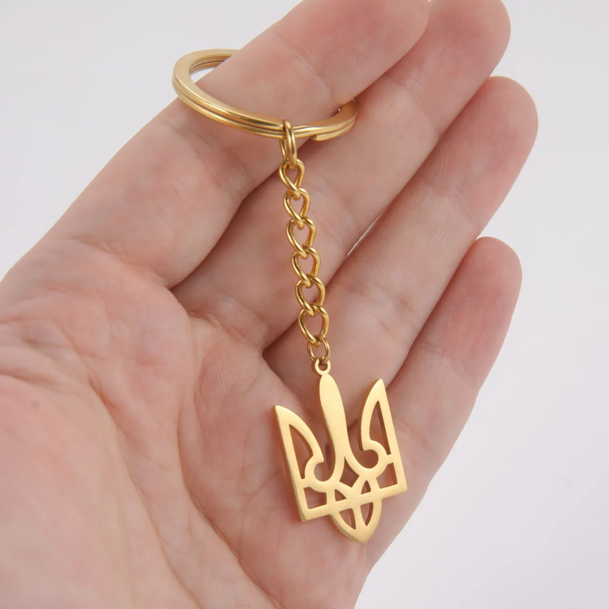 

Ukrainian National Emblem Classical Vintage Necklace/keychain Steel Gold Badge Ukrainian Logo Pendant/keychain Hand Jewelry Gift