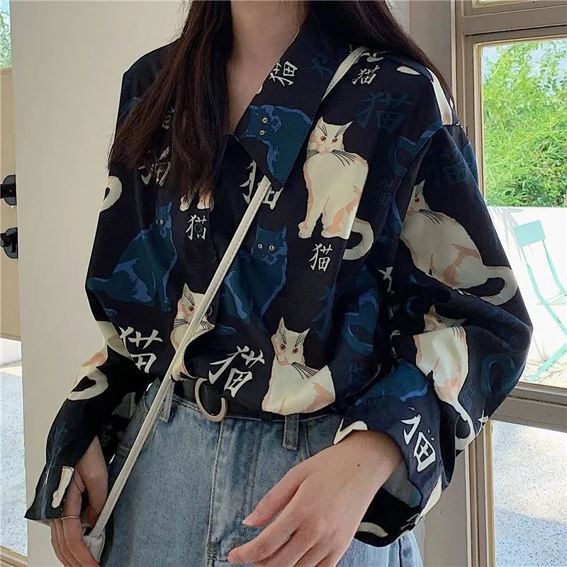 Фото Повседневные универсальные женские Blusa Top, женские винтажные блузки с принтом кота, базовые свободные шикарные дизайнерские женские рубашки с длинными рукавами №1