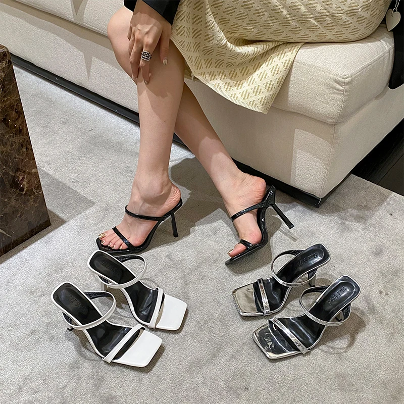 

Женские летние тапочки на высоком каблуке, серебристые туфли с кристаллами, без застежки, с открытым носком, лето 2022