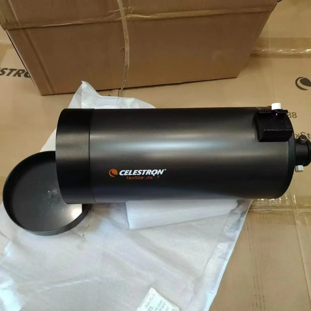 Celestron Nexstar 90slt single 90 мм/1250 мм. Фокус Verhouding F14. Maksutov-Cassegrain Тип