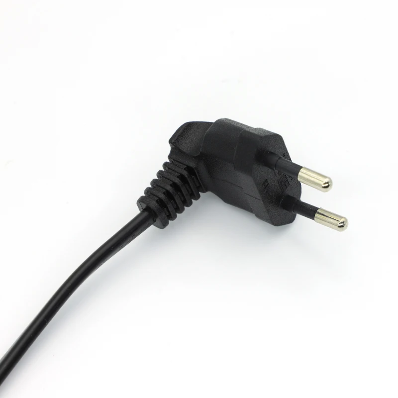 90 градусов Schuko CEE7/16 Европа 2-контактный штекер на прямоугольный кабель питания IEC